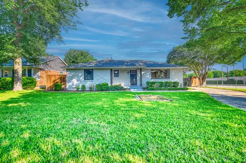 2305 Fenestra Dr, Dallas, TX 75228