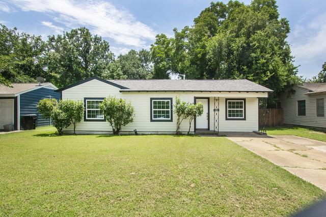 2502 Helmet St, Irving, TX 75060