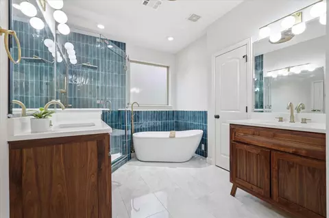 7908 Country Meadow Dr, North Richland Hills, TX 76182
