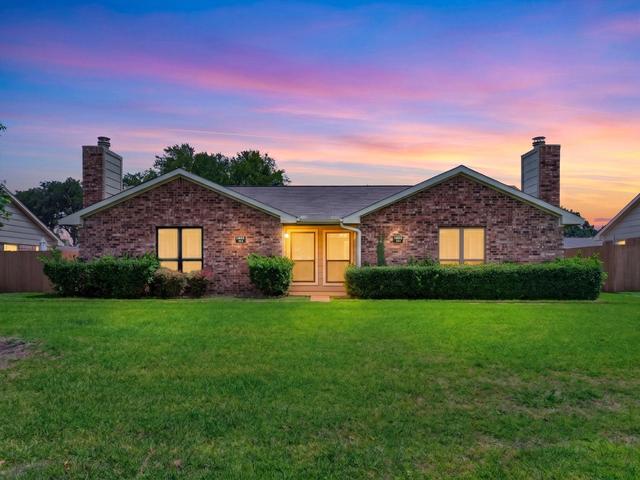 1805 W Spring Creek Pkwy #SS1, Plano, TX 75023