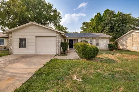 1551 Oakbrook St, Lancaster, TX 75134