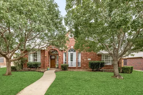 1632 Castle Pines Dr, Frisco, TX 75036