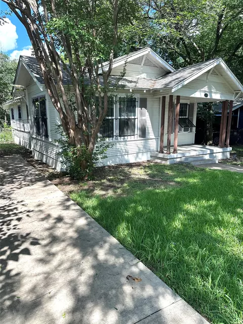2842 Harlandale Ave, Dallas, TX 75216