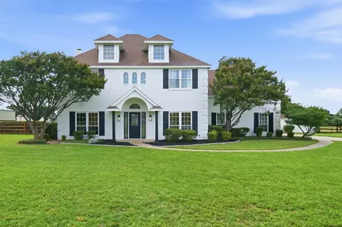1301 Rolling Acres Dr, Argyle, TX 76226