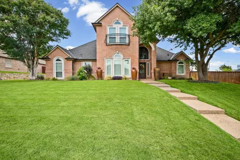 8825 Turnberry Ct, Fort Worth, TX 76179
