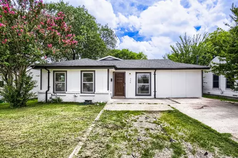326 E Holley St, Mesquite, TX 75149