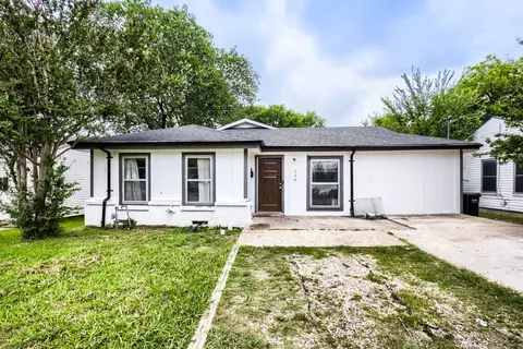 326 E Holley St, Mesquite, TX 75149