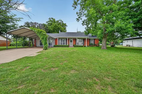 105 Murray St, Joshua, TX 76058
