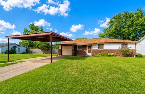 204 N Texas St, Whitney, TX 76692