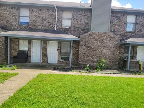 5909 Shadydell Dr, Fort Worth, TX 76135
