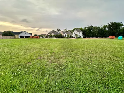 107 Overbrook Ln, Bossier City, LA 71111