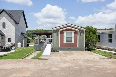 6619 Dayla Ct, Granbury, TX 76049