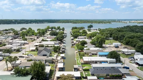 6619 Dayla Ct, Granbury, TX 76049