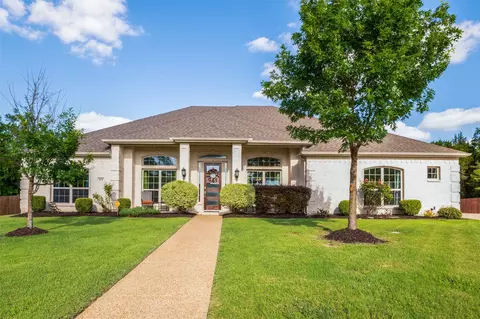 824 State St, Desoto, TX 75115