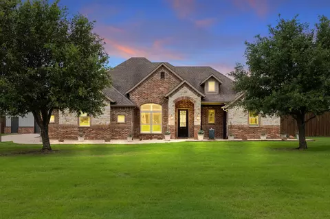 5009 Red Oak Dr, Union Valley, TX 75189