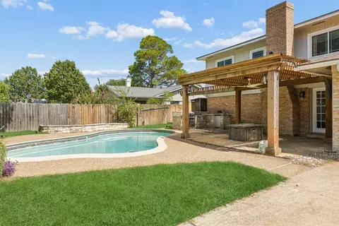 1303 Berkeley Dr, Richardson, TX 75081