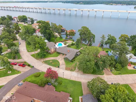 1821 Willow Point Dr, Shreveport, LA 71119