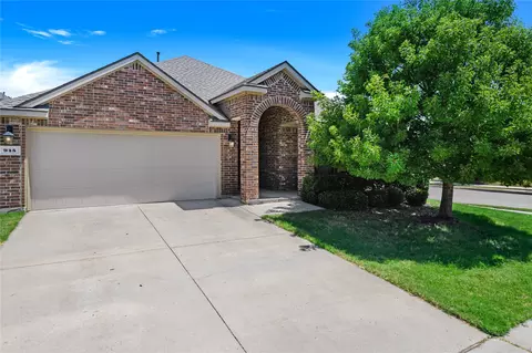 945 Lake Woodland Dr, Little Elm, TX 75068
