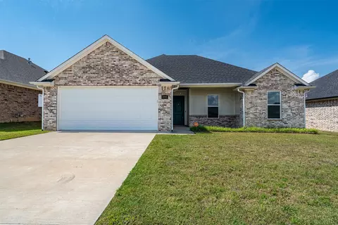 1806 Forestdale, Whitehouse, TX 75791