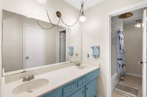 Bath - 103 Cedar Dr, Oak Leaf, TX 75154 photo 1 of 3