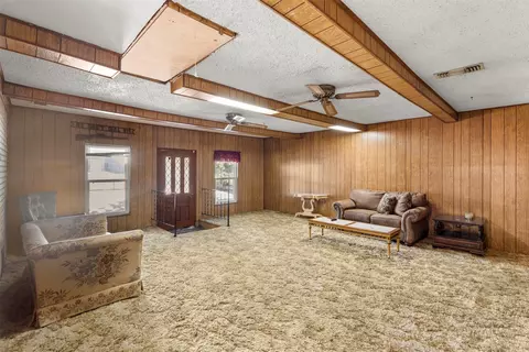 Living - 103 Cedar Dr, Oak Leaf, TX 75154 photo 5 of 5