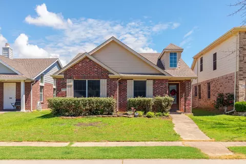 8833 Wayne St, Cross Roads, TX 76227