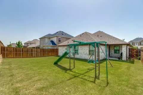 Exterior - 3420 Etta Ter, Celina, TX 75009 photo 4 of 7