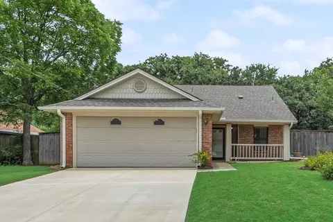 2904 Weston Dr, Denton, TX 76209