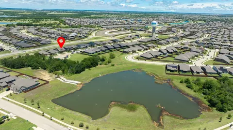 3805 S Courtney Ct, Heartland, TX 75126