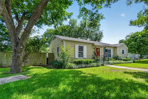 712 Edgefield Dr, Garland, TX 75040