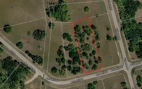 8329 Annanhill Ln, Cleburne, TX 76033