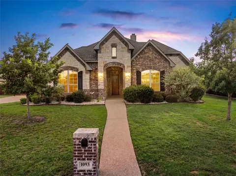 1093 Hesselridge Dr, Hewitt, TX 76643