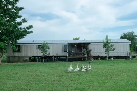 5997 County Road 3214, Lone Oak, TX 75453