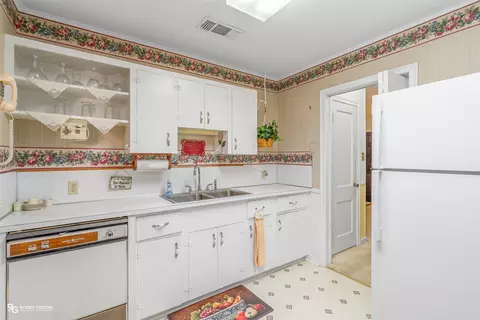 Kitchen - 504 W Marshall St, Minden, LA 71055 photo 3 of 4