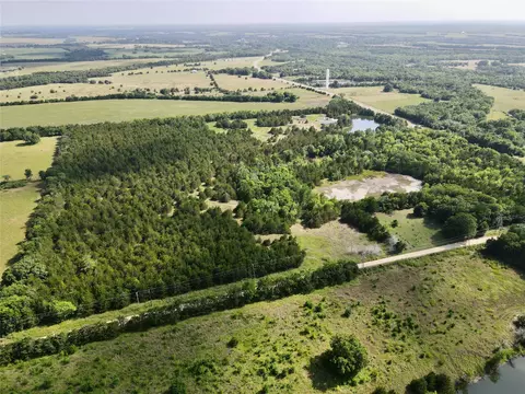 5909 Farm Road 38 S, Brookston, TX 75421