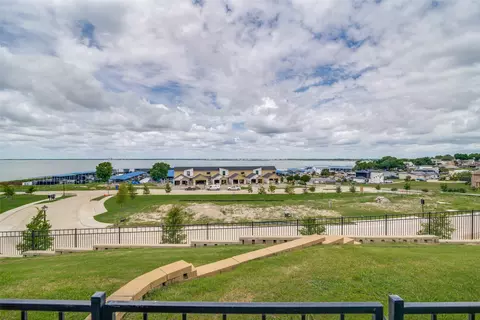 168 Henry M Chandler Dr, Rockwall, TX 75032