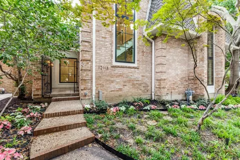 12118 Elysian Ct, Dallas, TX 75230