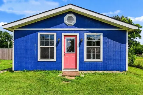 7477 Scenic Dr, Lone Oak, TX 75453
