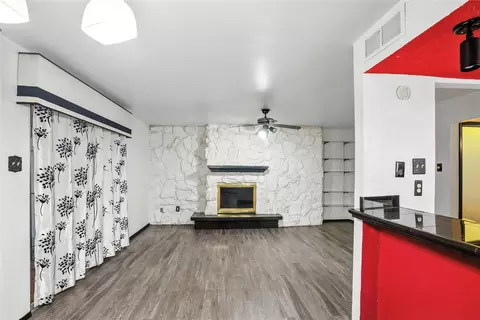 1719 E Grauwyler Rd #103, Irving, TX 75061