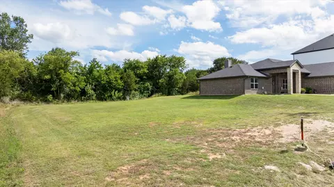 2125 Christine Dr, Granbury, TX 76048