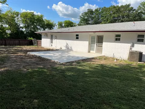 Exterior - 110 Circle Dr, Point, TX 75472 photo 3 of 5