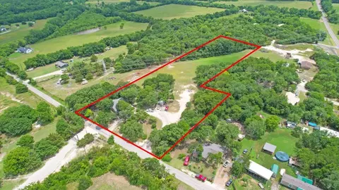 1250 Garrett Rd, Whitewright, TX 75491