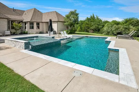 Exterior - 1620 Cattle Dr, Prosper, TX 75078 photo 6 of 9