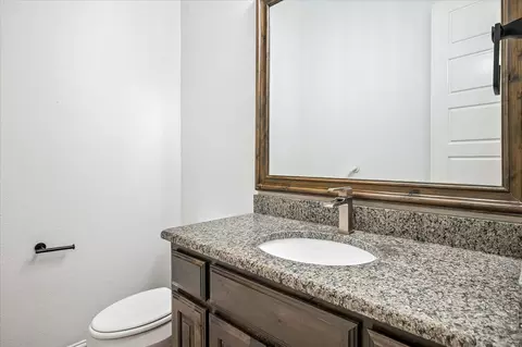 Bath - 1620 Cattle Dr, Prosper, TX 75078 photo 4 of 7
