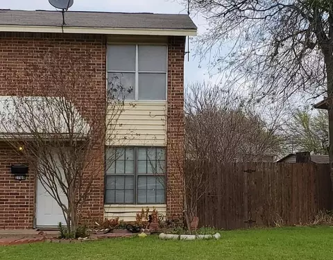 2760 Patricia Ln, Garland, TX 75041