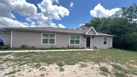 521 Brazos Hills Dr, Weatherford, TX 76087