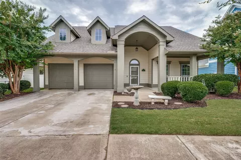 1101 Wisteria Ln, Savannah, TX 76227