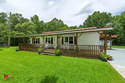 Exterior - 125 Honeysuckle Dr, Converse, LA 71419 photo 2 of 10