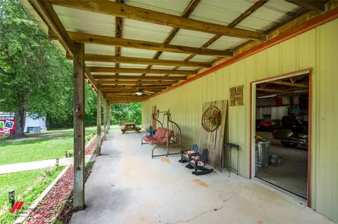 Exterior - 125 Honeysuckle Dr, Converse, LA 71419 photo 5 of 10