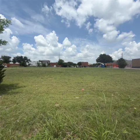 3905 Industrial St, Rowlett, TX 75088